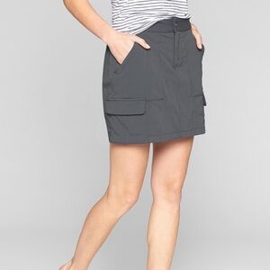 Athleta Trekkie Blue Grey Shorts (8)